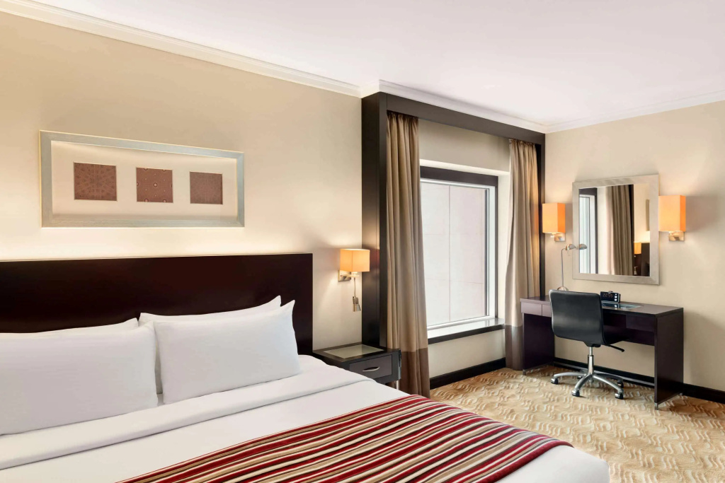 Ramada Plaza by Wyndham Dubai Deira 11