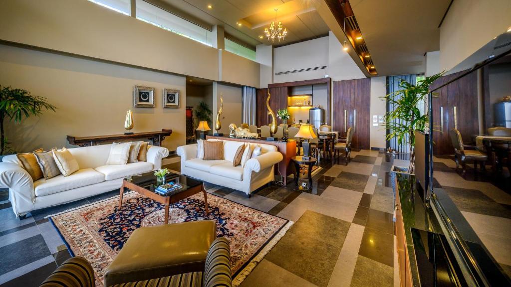 Вилла с бассейном Royal с 2 комнатами в Impiana Private Villas Kata Noi