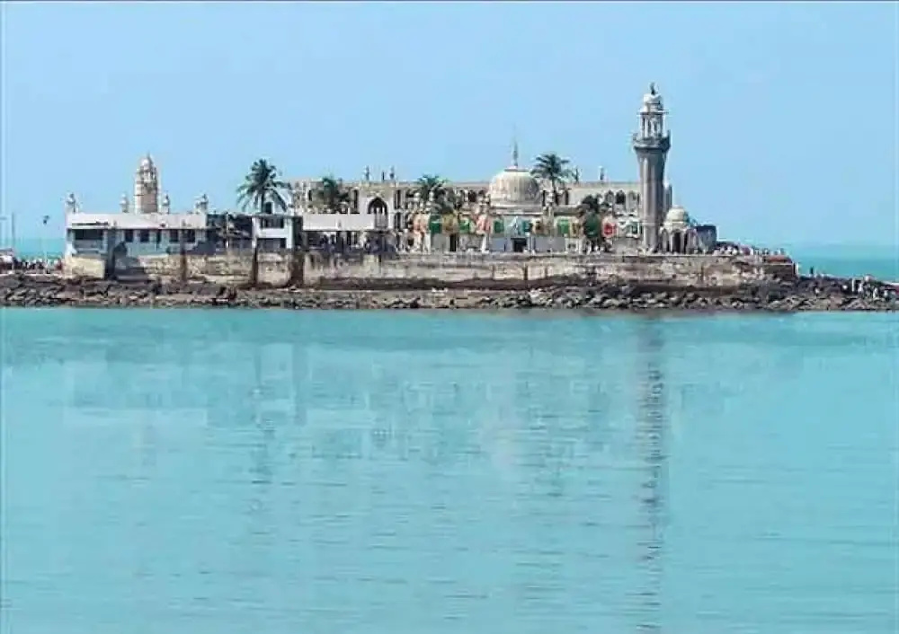 Beach & Waterfront