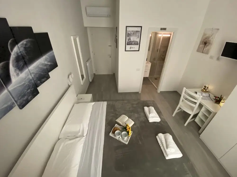 Comfort room
