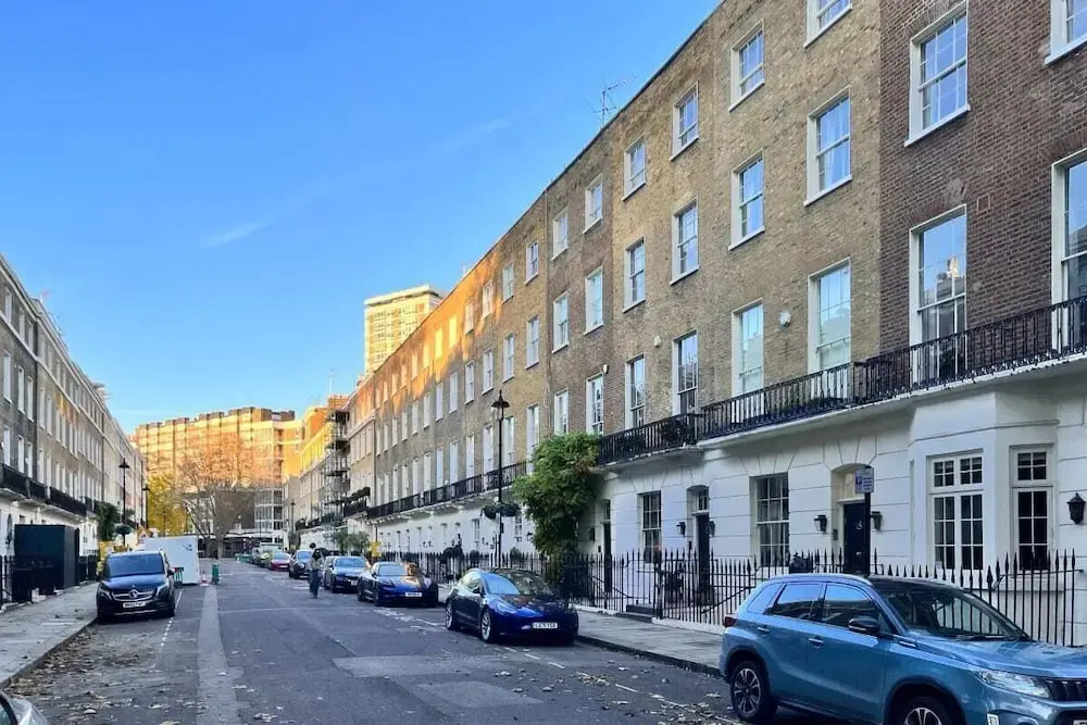 The Hyde Park Scenery Elegant 4BDR House with Study Room
