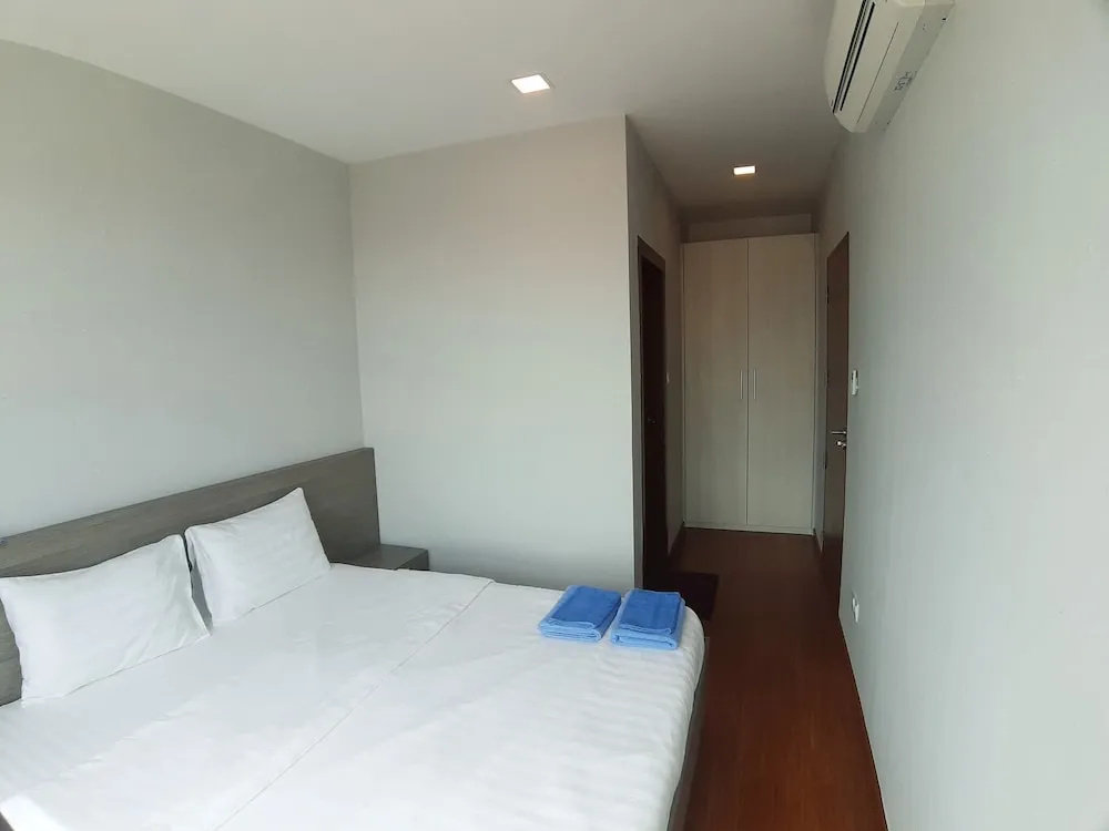3 Bedrooms Family Apartment with balcony