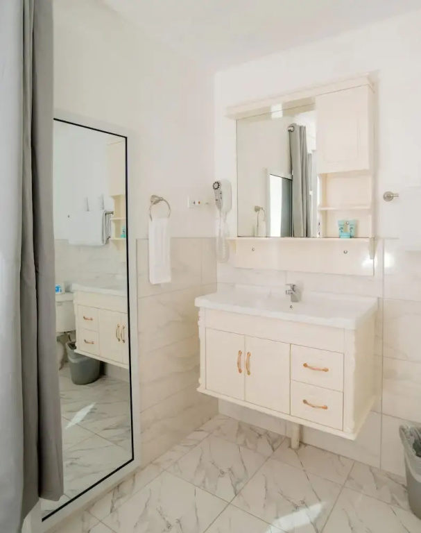 Standard Double room with ocean view (full double bed)