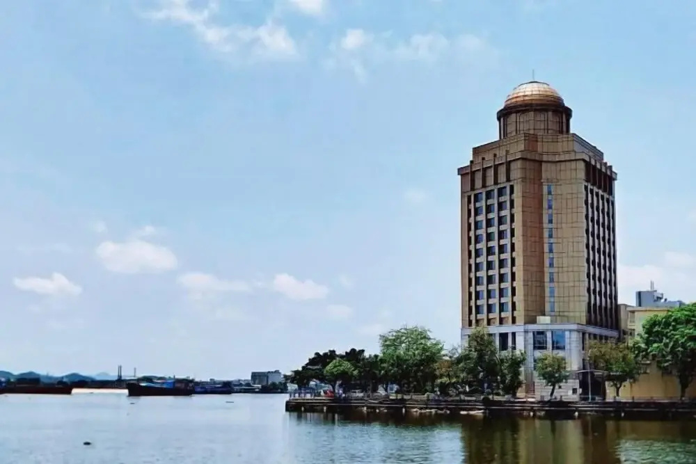 Sanbu Holiday Hotel