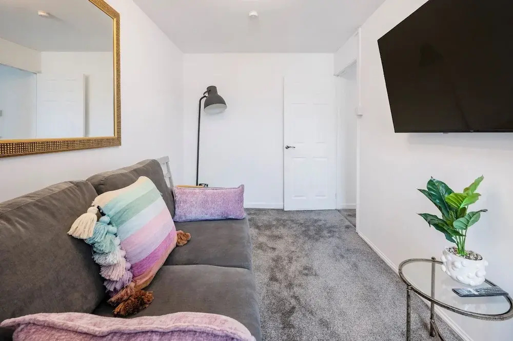 Spacious London stay -3 Bedroom property — фото
