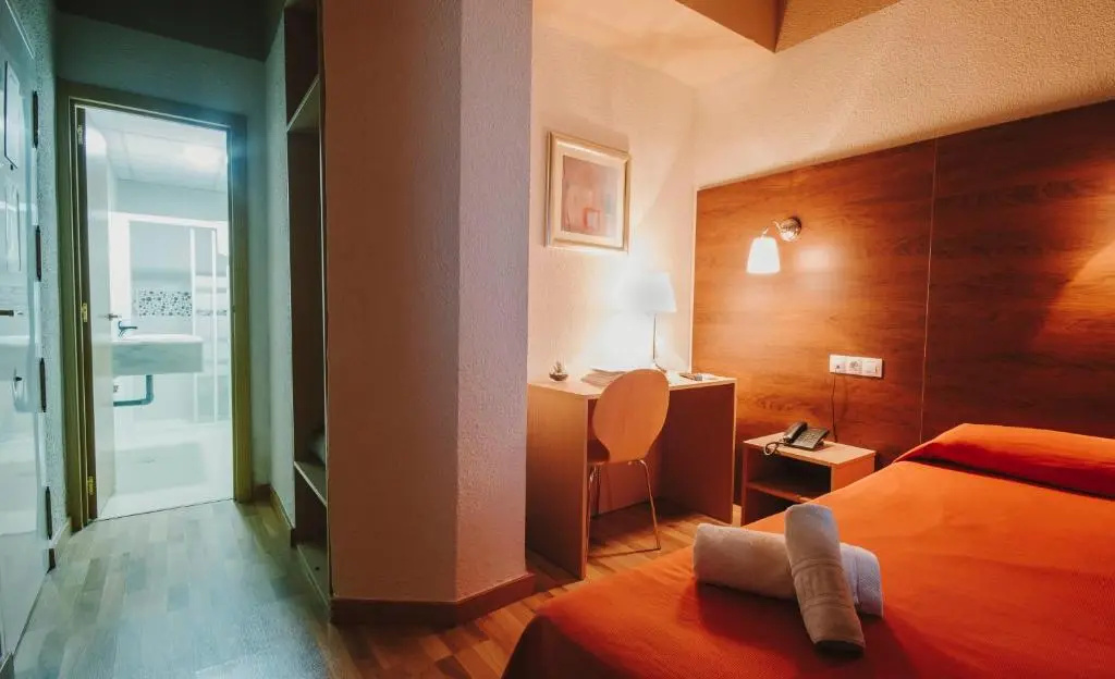 Hotel Embajador - Chambres