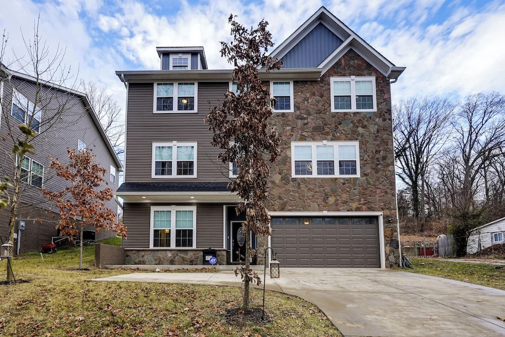 1 Mile to Quantico: 5BR Home w/ Game Room!