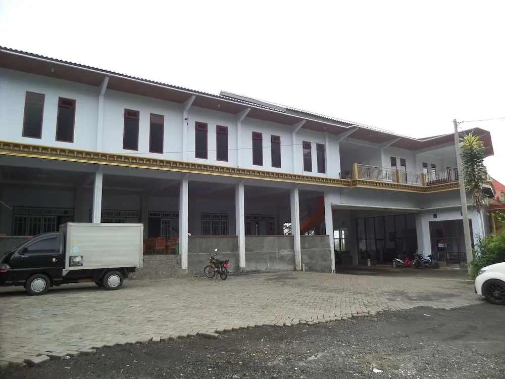 Nadia Hotel