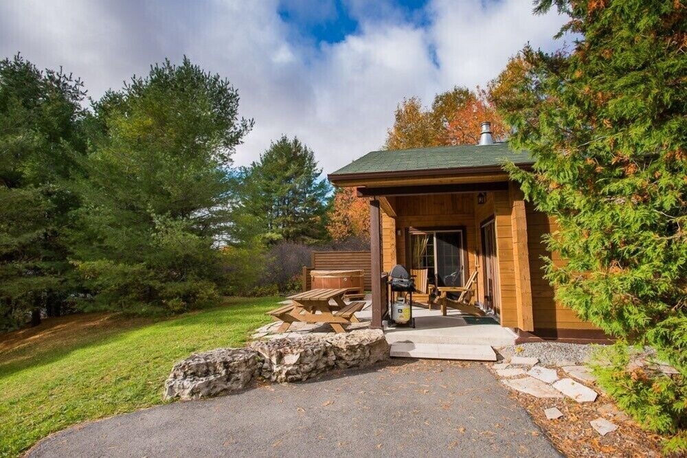 Standard Cottage