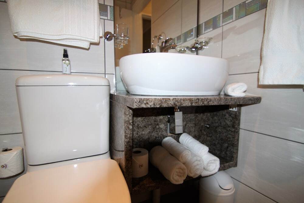 Отель Cycad Place, фото 8