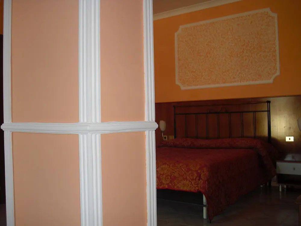 Standard Triple room with balcony