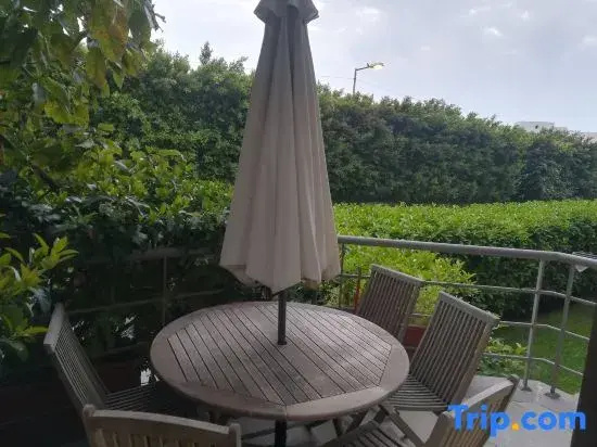Great Deal Duplex in Siwar, 3 Bedrooms, minimum 28 days, pool, electricity 24/7.