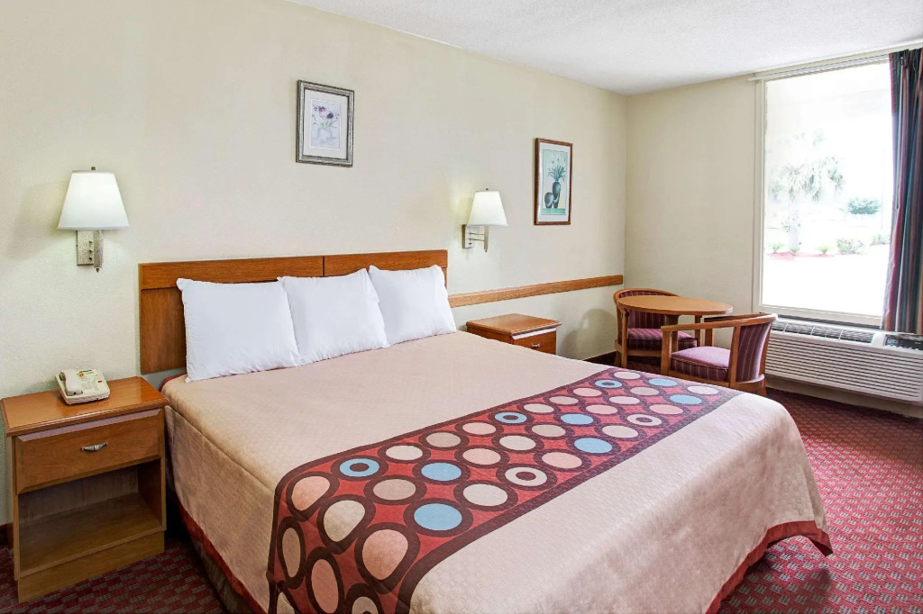 Standard Double room (full double bed)