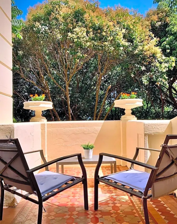 Standard Double room with balcony (full double bed)