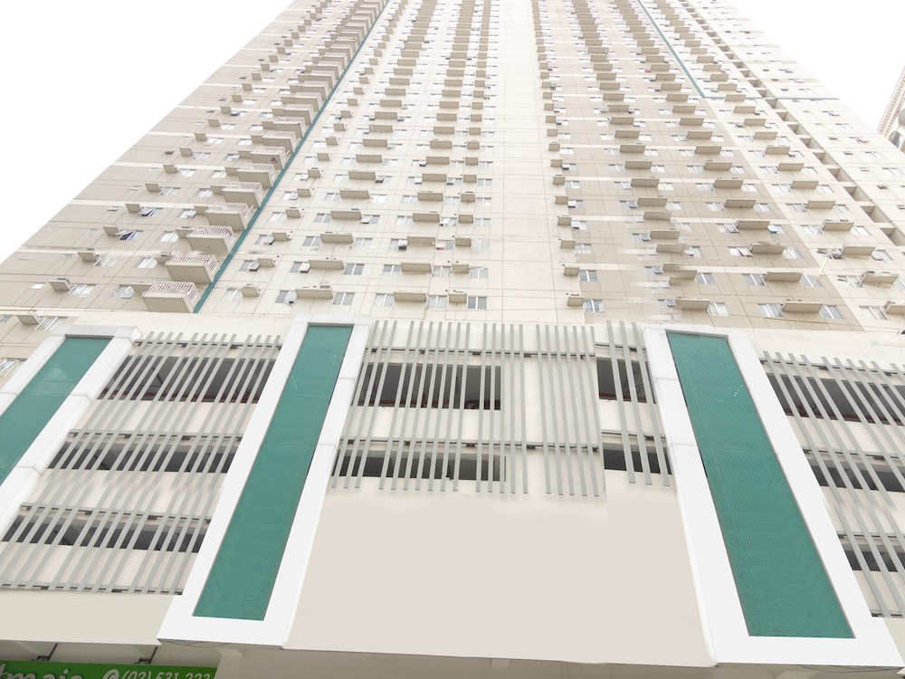 OYO 529 Amaia Skies Avenida