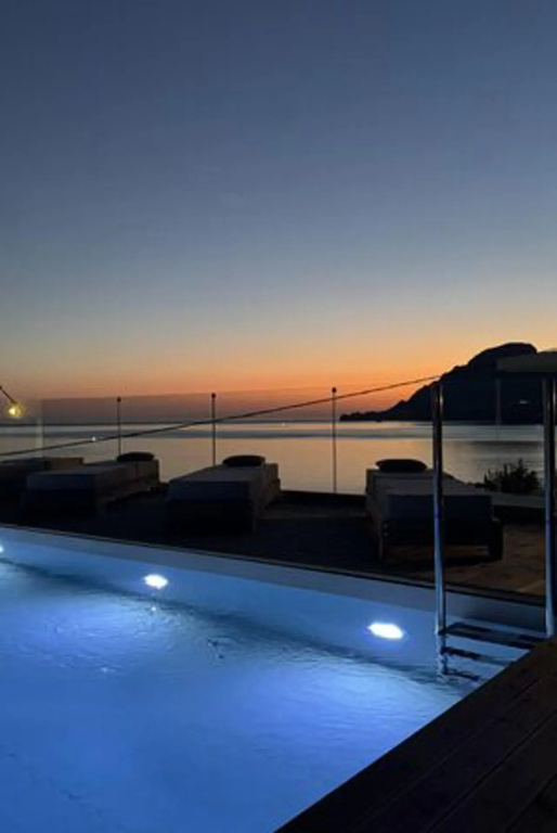 Lumo Boutique Suites