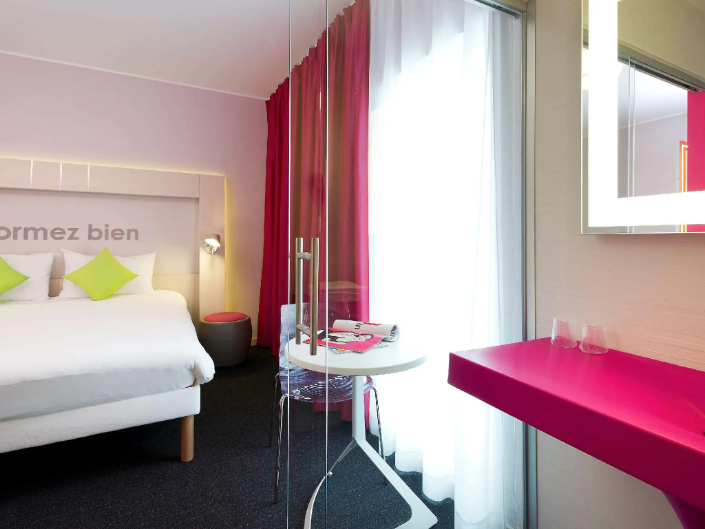 Standard Double room (full double bed)