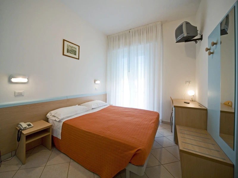 Standard Double room with balcony (full double bed)