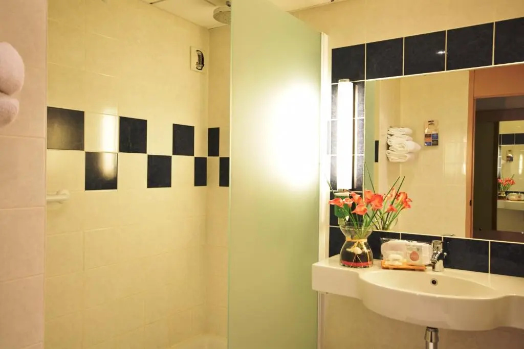 Kyriad Prestige - Bordeaux Aeroport - Chambres