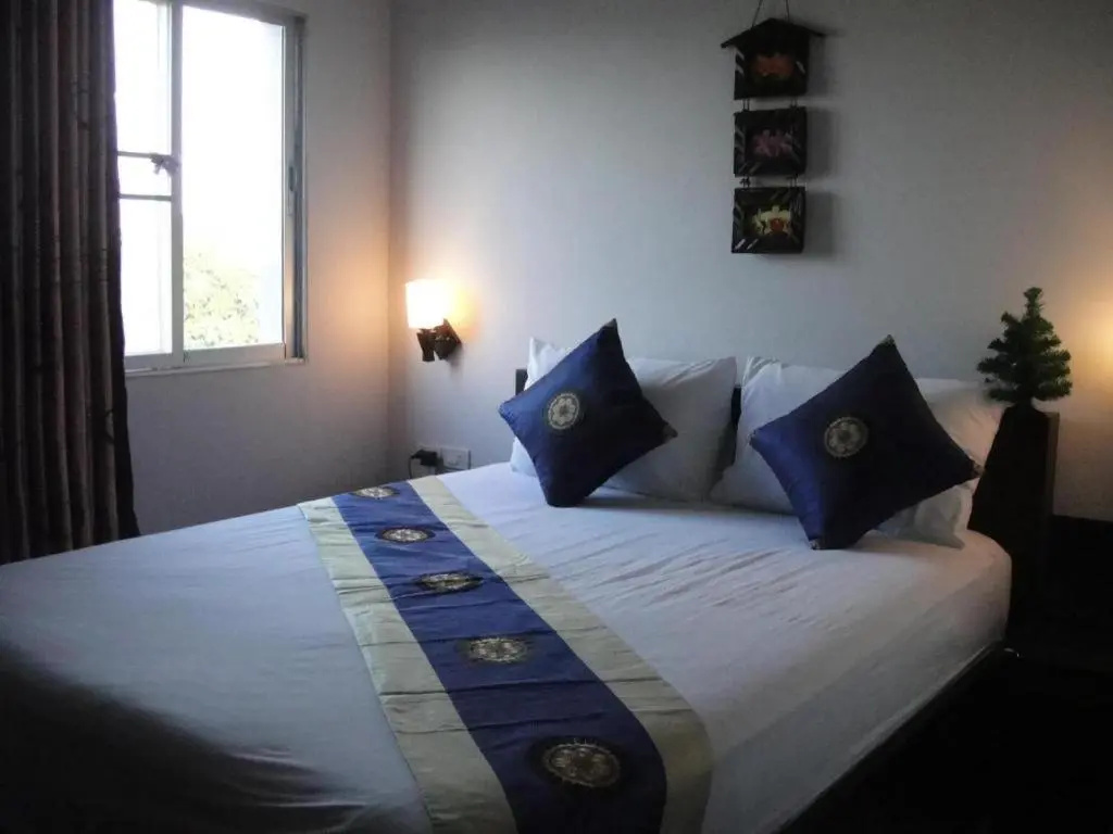 Economy room