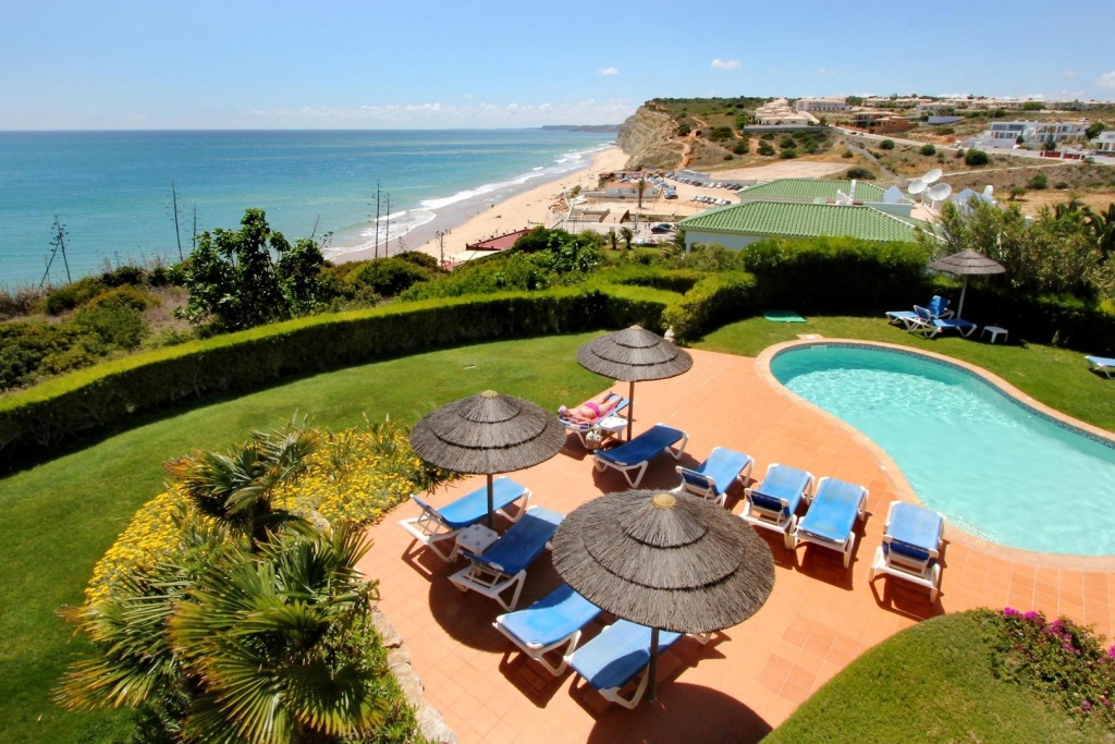 Beach & Waterfront