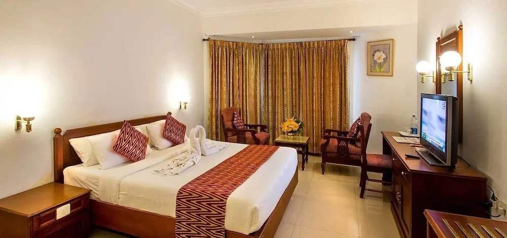 Executive Double room (full double bed)