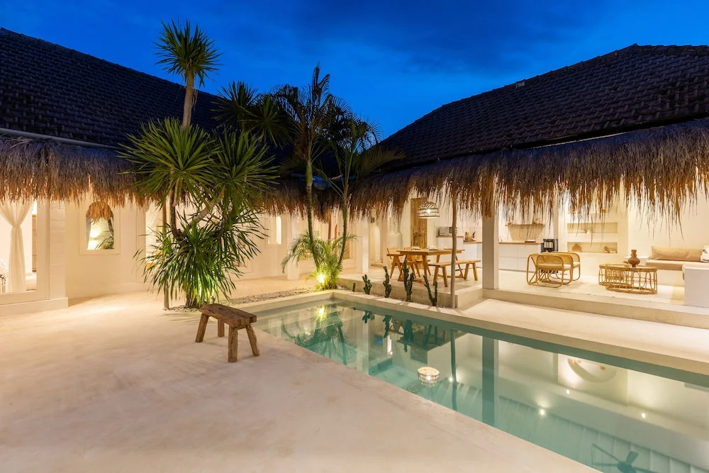 Villa Casa Bocami Canggu By Azure Near Finns