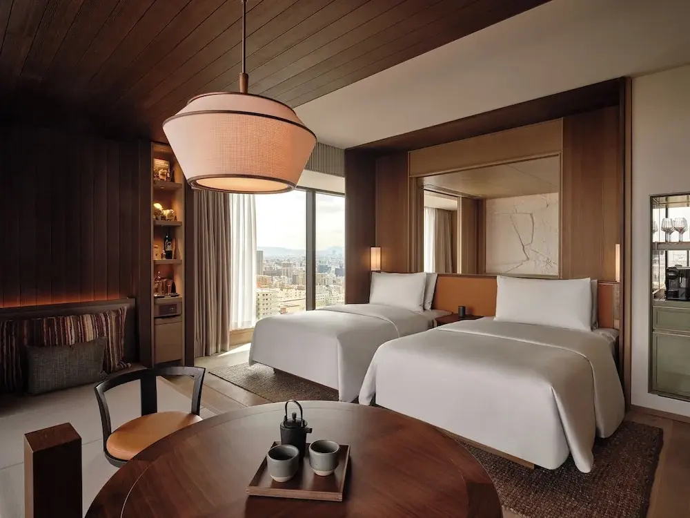 Urban Double Suite with  Osaka Castle view (full double bed)