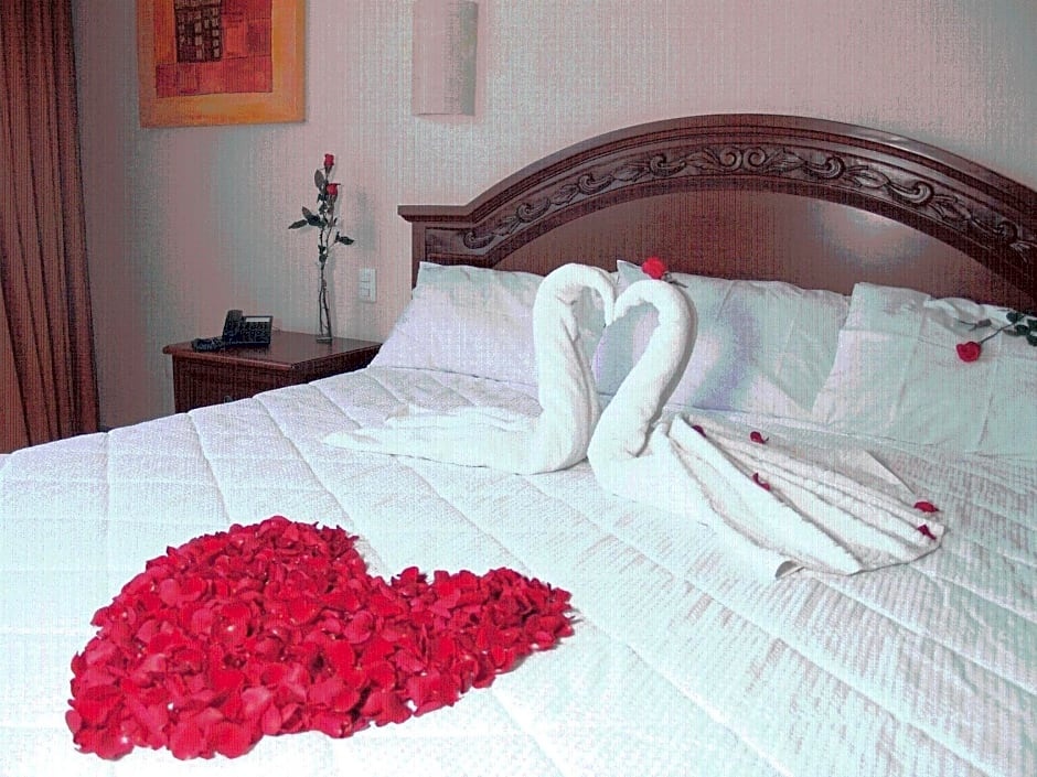 Standard Double room (full double bed) — room photo 3