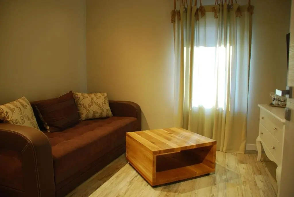Standard Family room with mountain view
