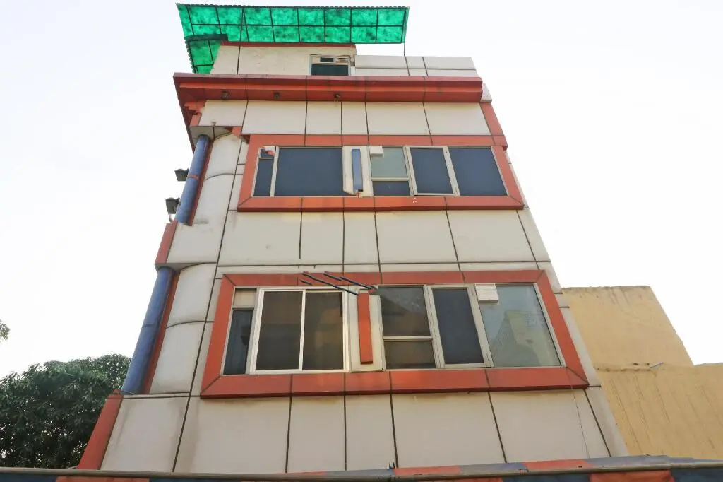 New Era Guest House by OYO Rooms