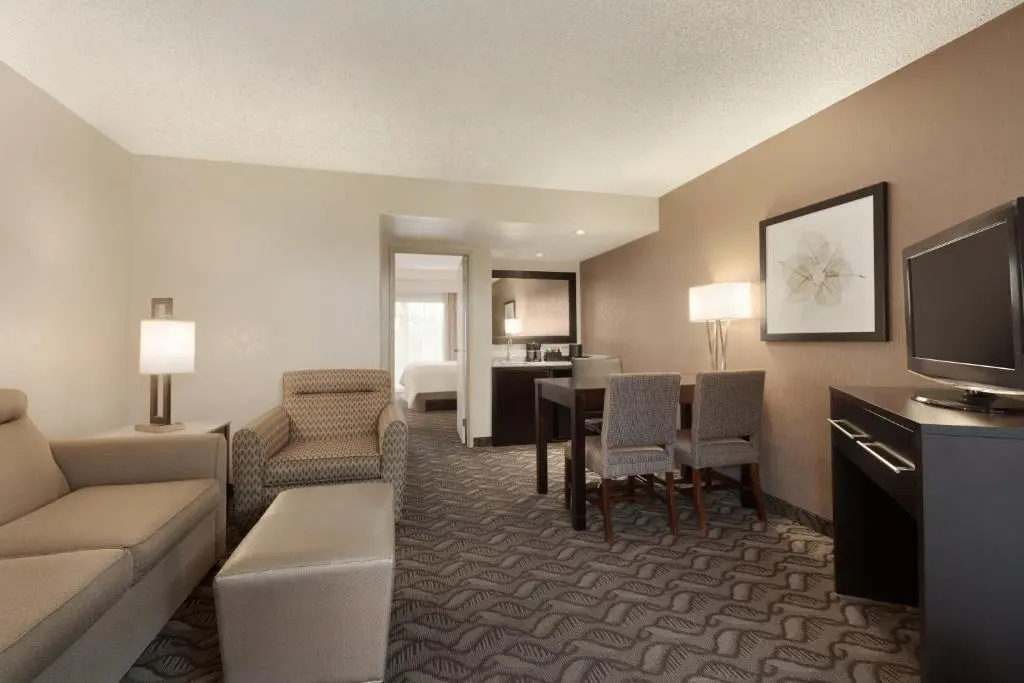 Embassy Suites by Hilton Arcadia Pasadena Area - Chambres