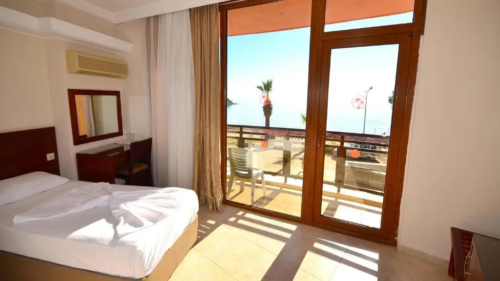 Orion Beach Hotel - Chambres