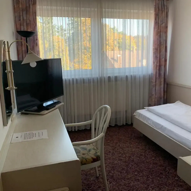 Standard Single room (single bed)