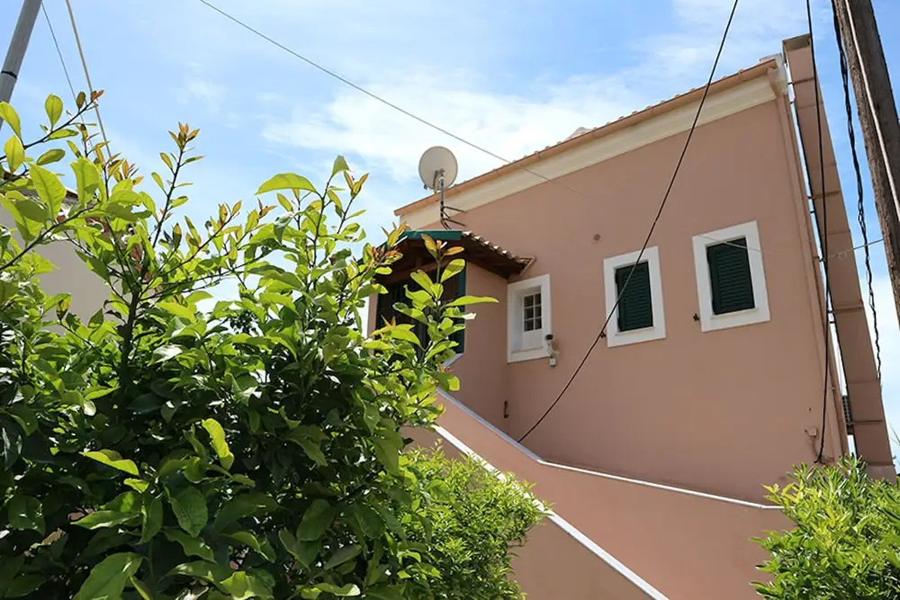 The Harmony - Beachfront sea View Apartment