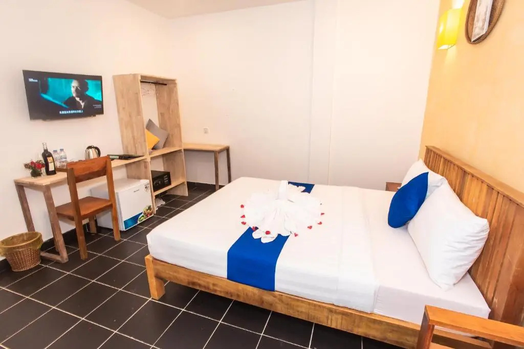 Superior Double room (full double bed)