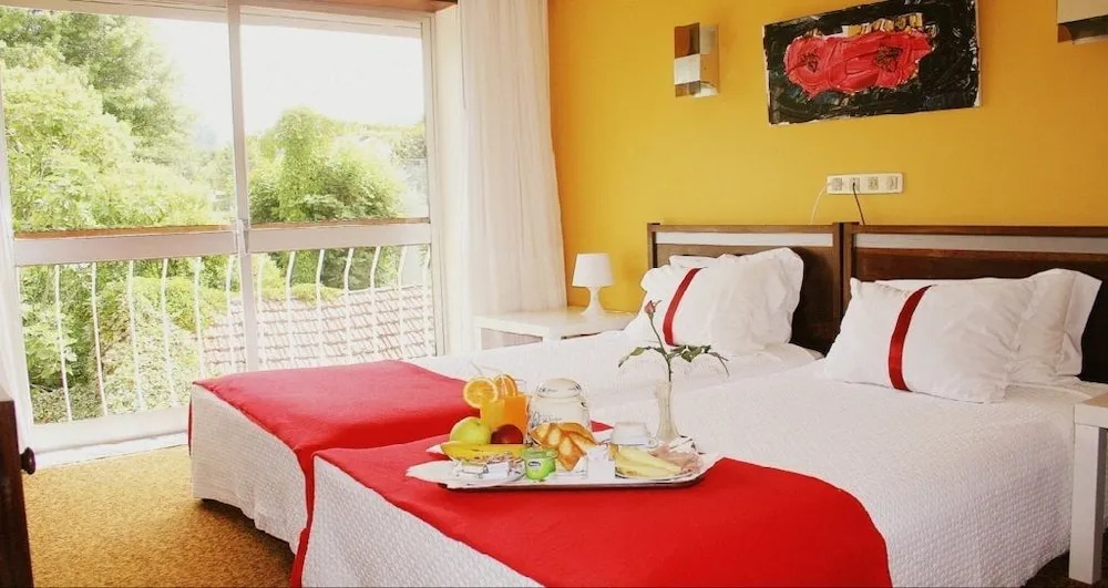 Corredoura Garden Alojamento - Chambres