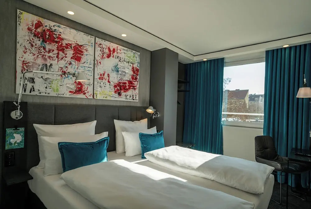 Comfort room