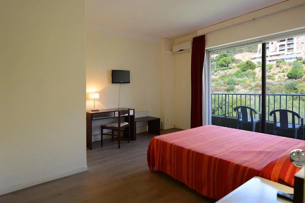 Standard Double room with land view (full double bed)