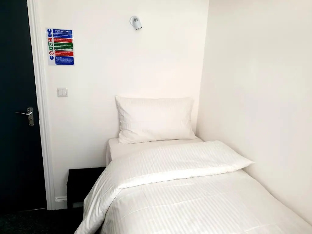 Economy room