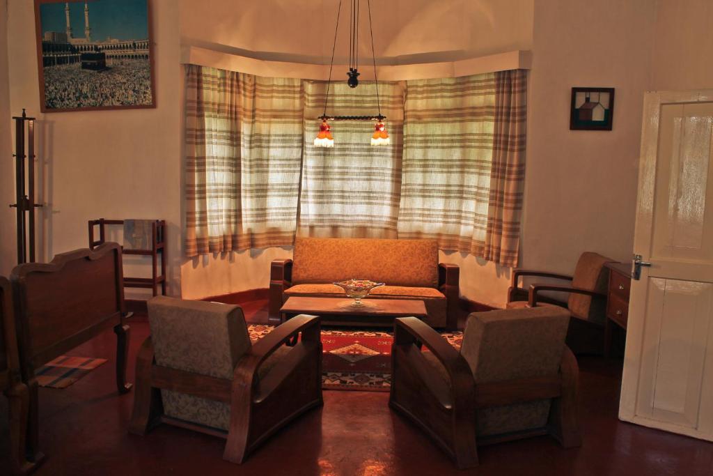 Hatale Tea Estate Bungalow