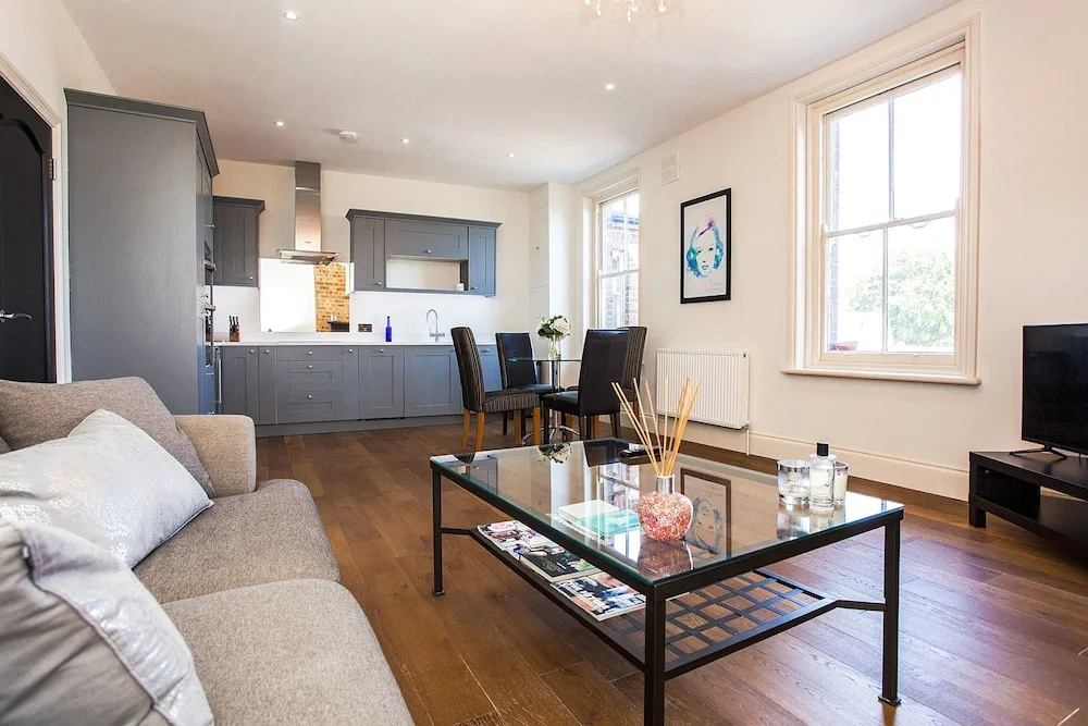 Newly Renovated 2 Bed in Wimbledon Village