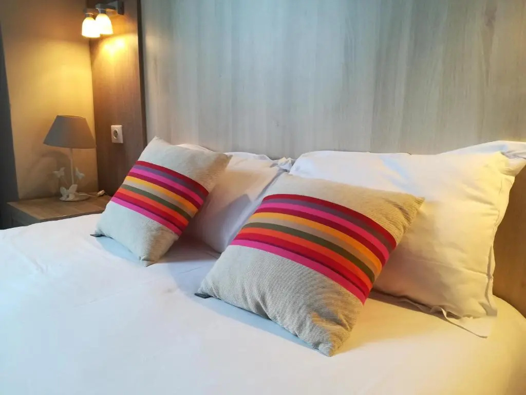 Standard Double room with balcony and with harbour view (full double bed)