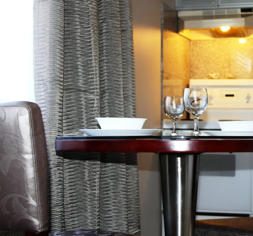 Double Studio (full double bed)