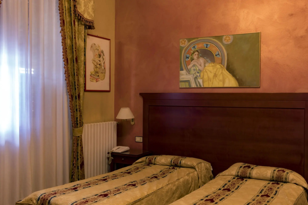 Hotel Joli - Général