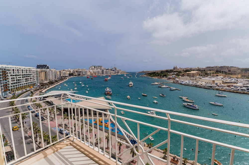 Valletta view Apartments by ST Hotels