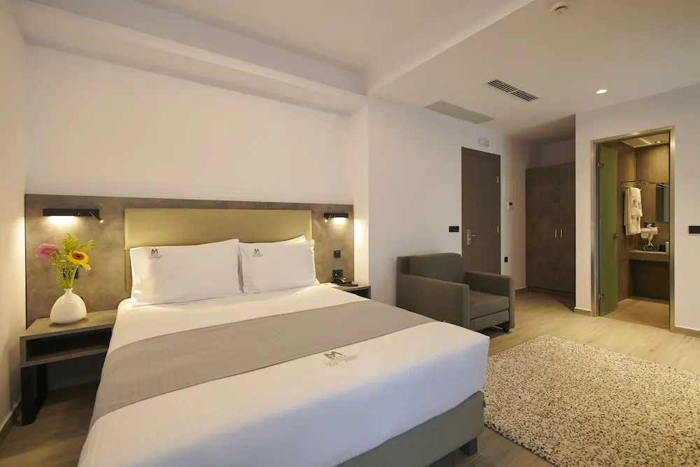 Superior Triple room with balcony