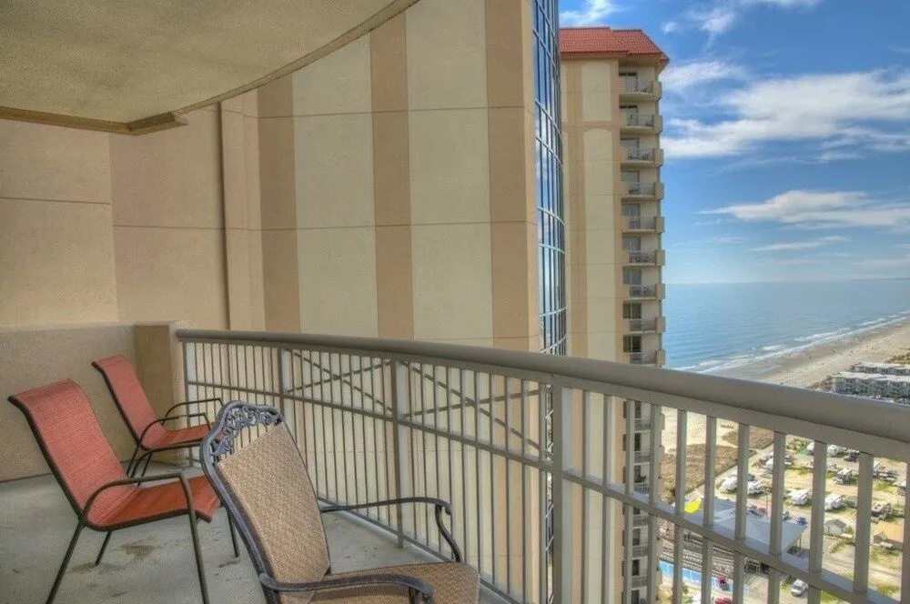 Margate 2309 by RedAwning
