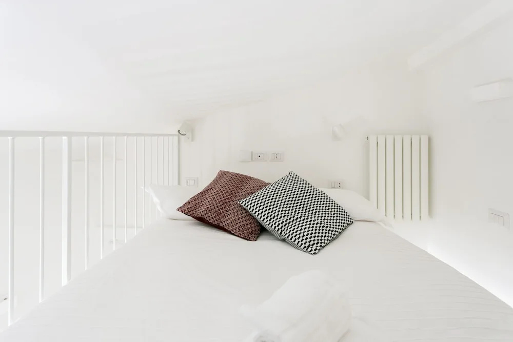 Отель Milano Apartments Vigevano 41 в Милане