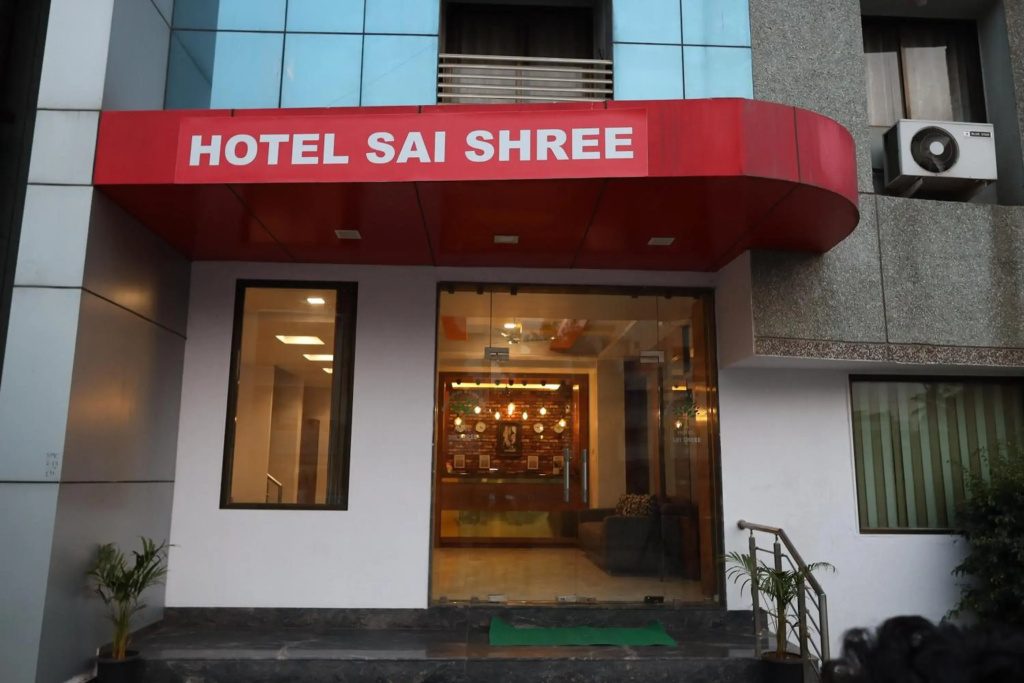 OYO 4445 Hotel Saishri